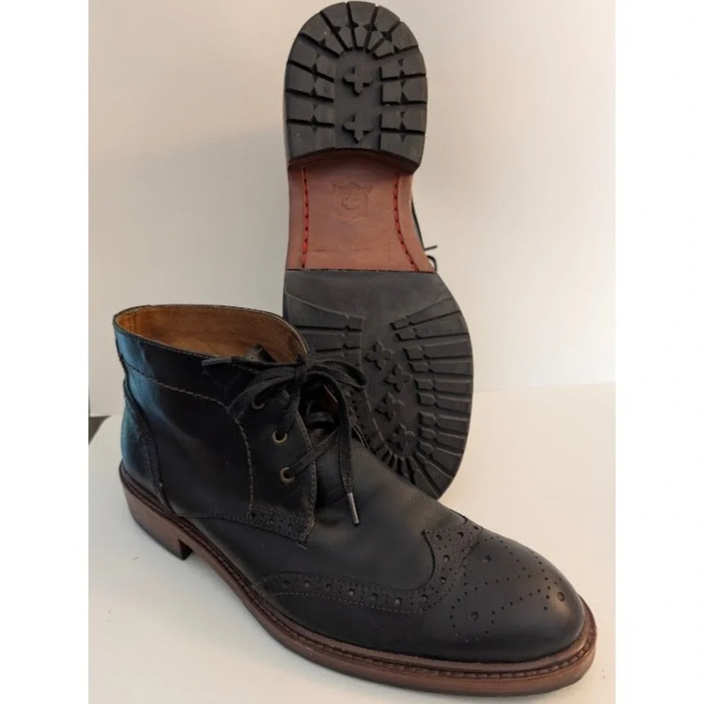 Trask Wingtip Chukka Boots Mens 9M‎ Black Perforated Leather Brogue 30-0312